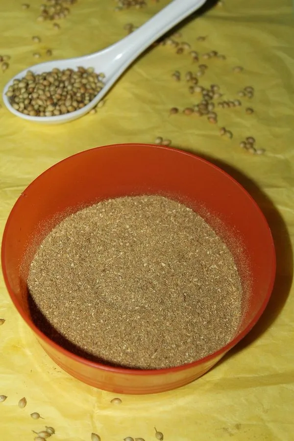 IKARIE- KETUMBAR BUBUK ORGANIK